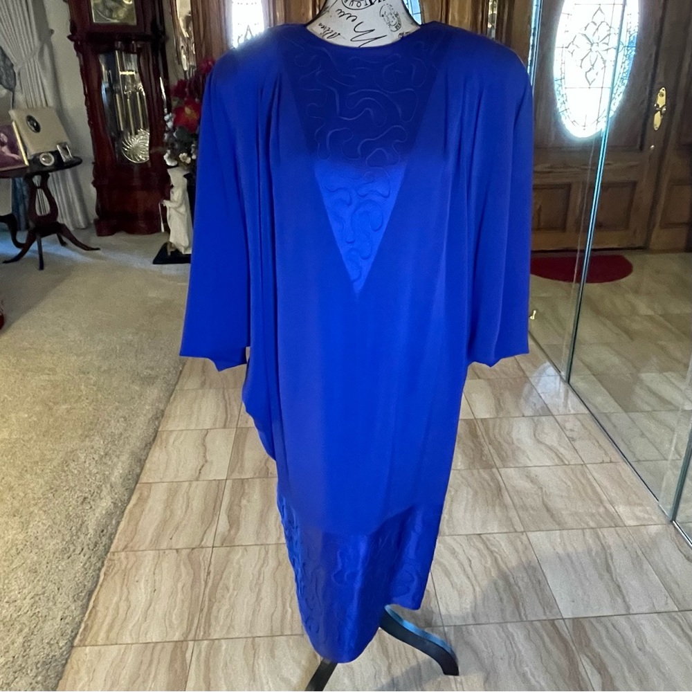 DAYMOR COUTURE VINTAGE ROYAL BLUE BATWING DRESS - Picture 12 of 12